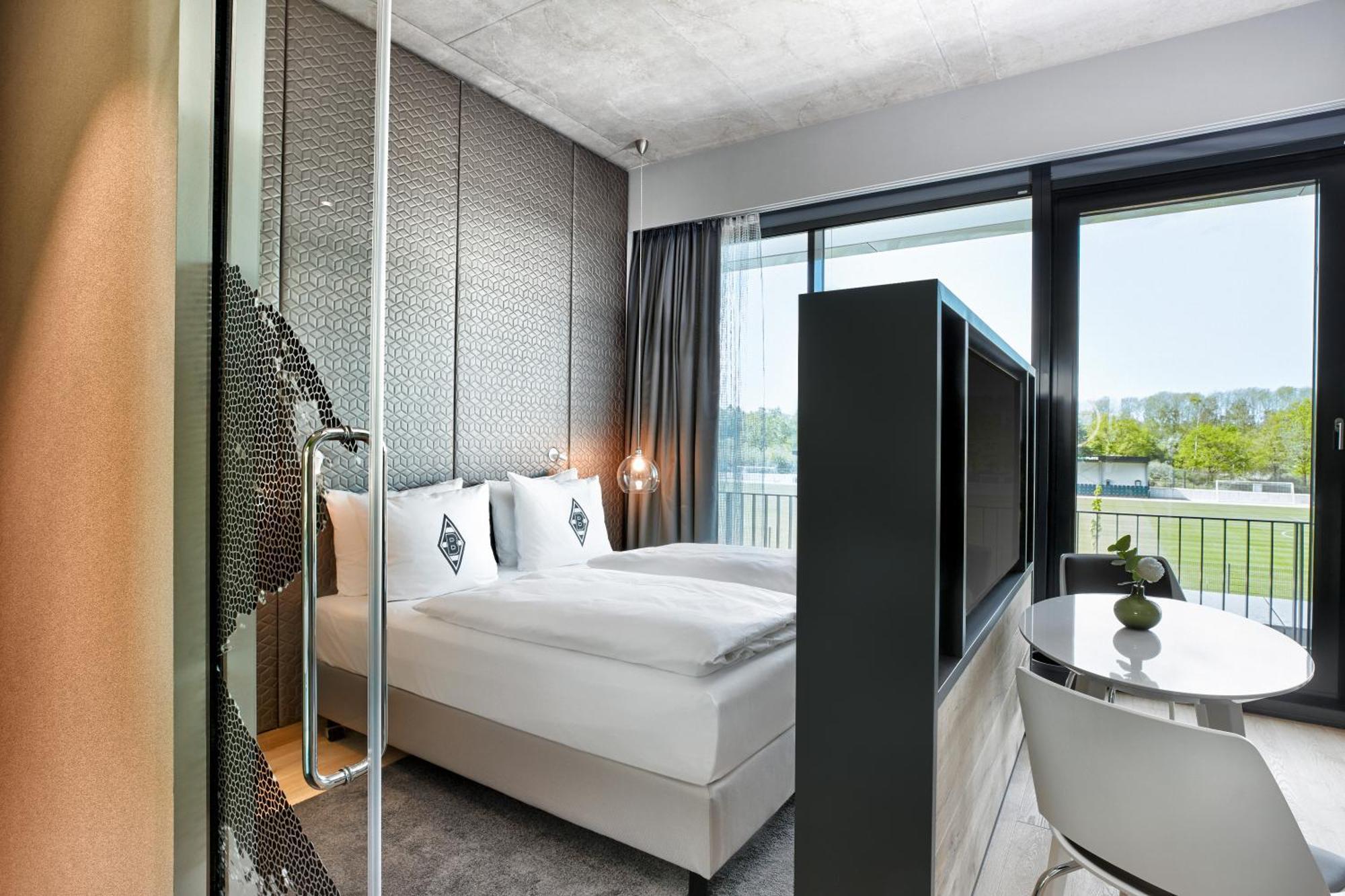 H4 Hotel Moenchengladbach Im Borussia-Park Exterior photo